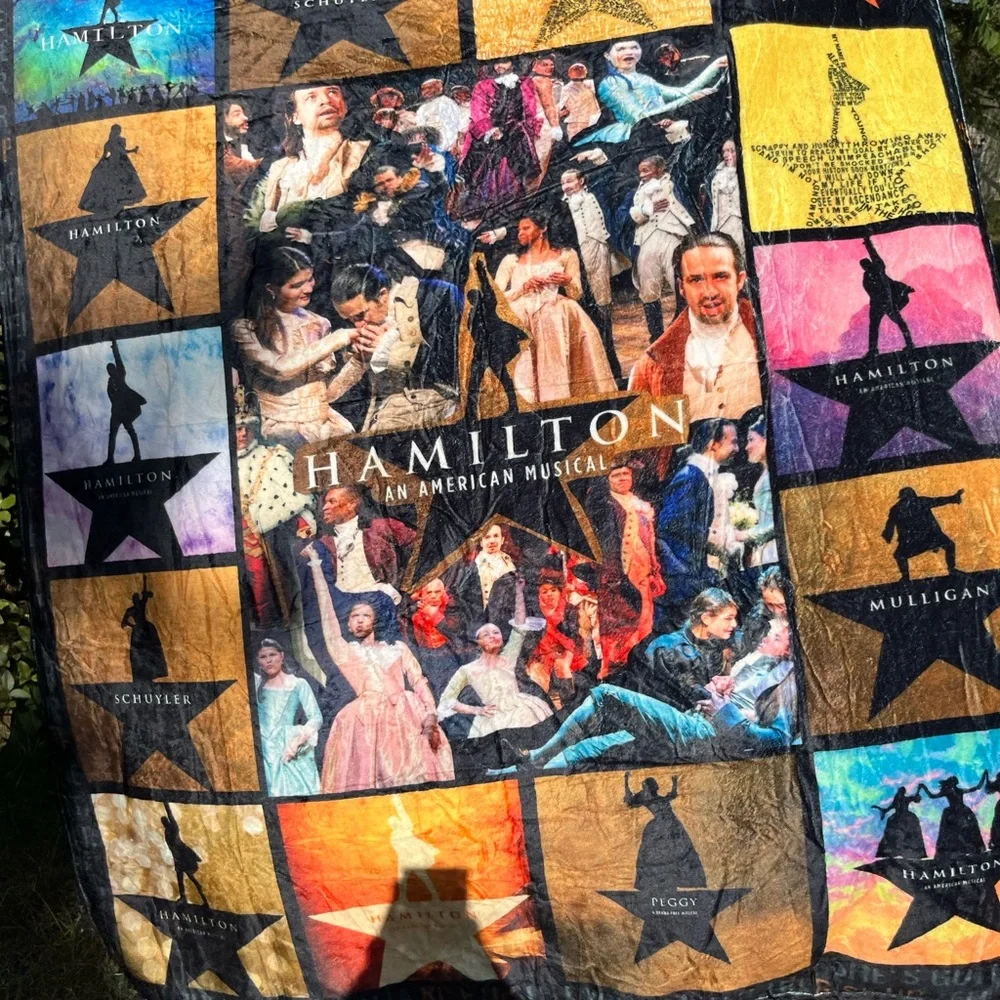 NWOT Large Hamilton Musical Themed Plush Throw Blanket Bedding Perfect for Fans!